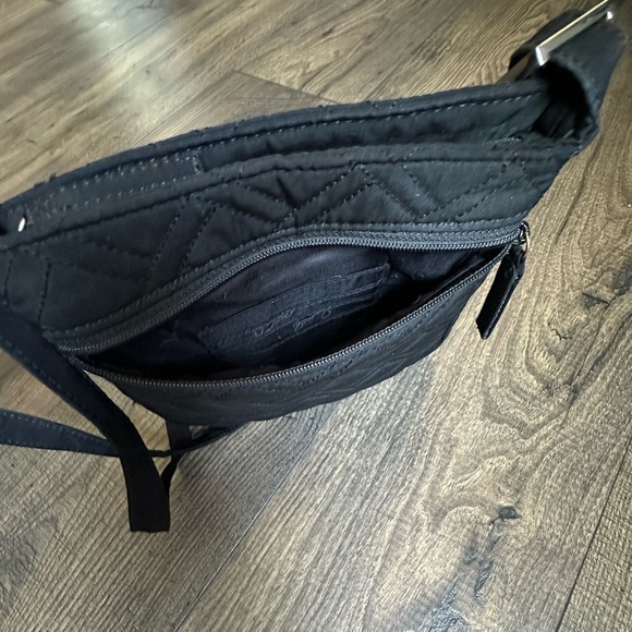 Vera Bradley Petite Double Zip Hipster Crossbody Bag in Classic Black * RETIRED - Picture 6 of 8